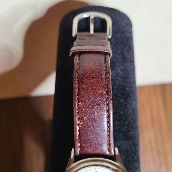 Rare Fossil Mickey Mouse Watch - Picture 4 of 7